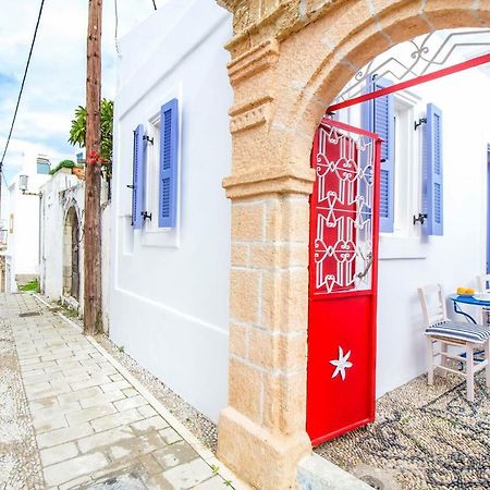 The Red Door In Koskinou Koskinou  Bagian luar foto
