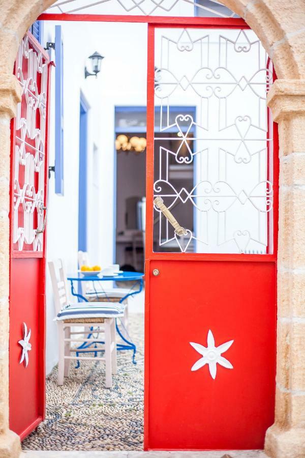 The Red Door In Koskinou Koskinou  Bagian luar foto